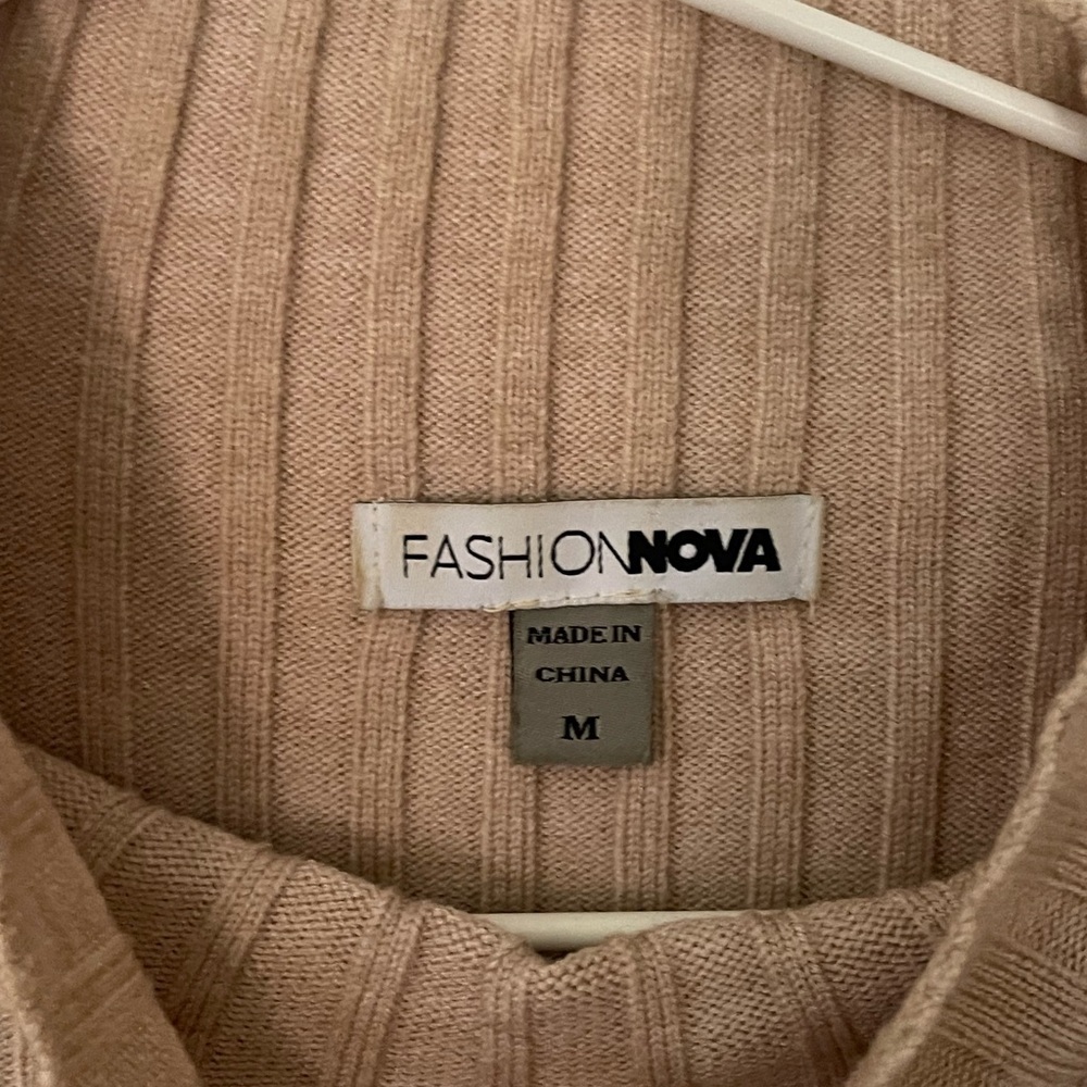 Fashion Nova Ribbed Mock Neck Sweater - Picture 3 of 3